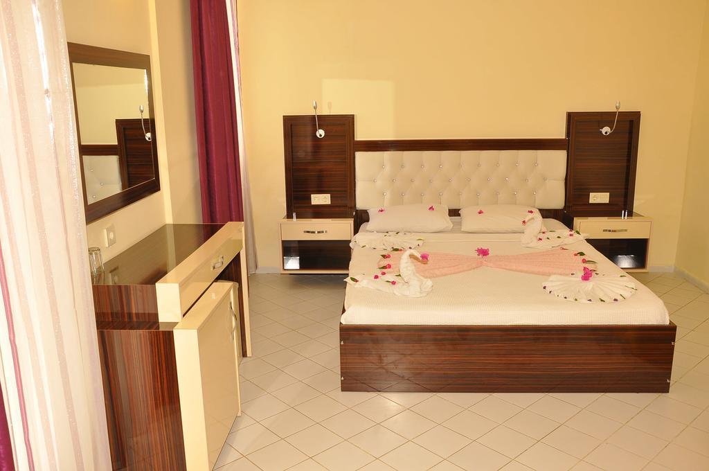Midnight Sun Hotel Side Zimmer foto